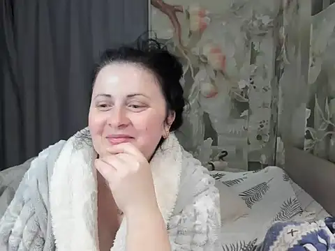 Lillian2 online show from April 1, 2026, 6:38 pm