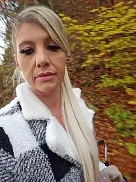 Sexy Sparkling  online show from November 11, 2025, 12:22 pm