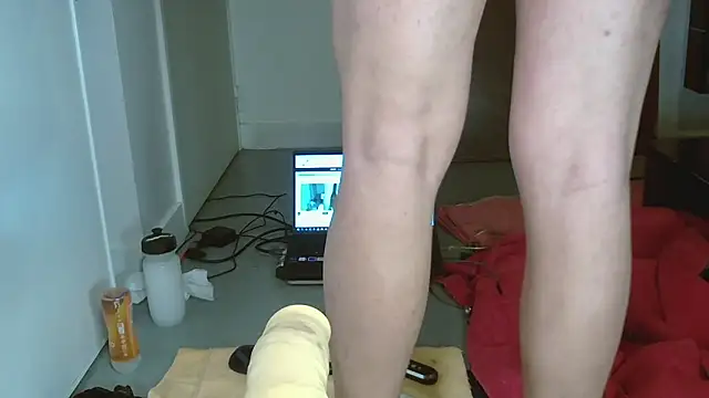 Soumis7575 online show from March 1, 2026, 12:43 am