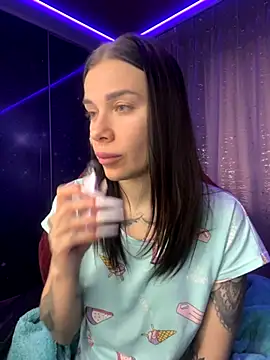 Queen of pain online show from November 23, 2025, 6:01 am