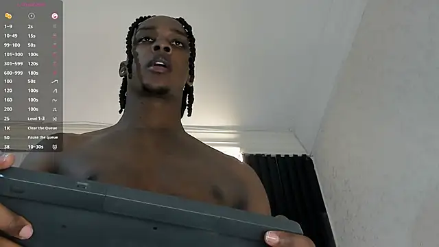 DominicSccott online show from December 4, 2025, 12:37 pm