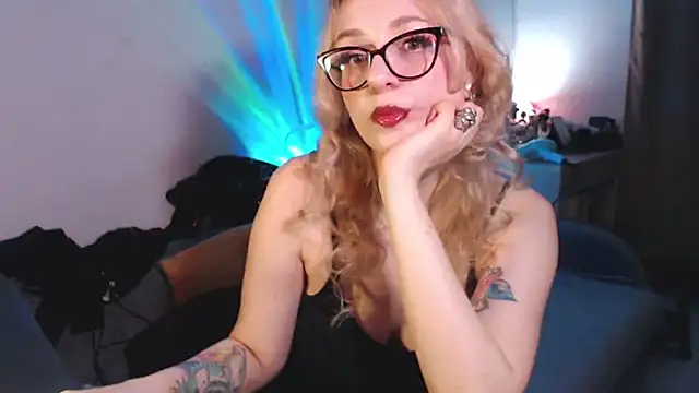 welliza online show from September 27, 2025, 10:38 pm