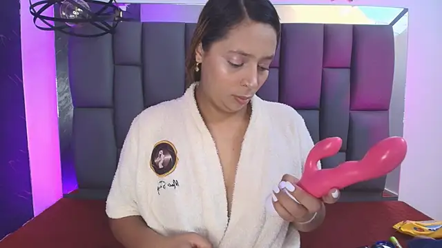  MiaBrown  online show from January 7, 2026, 12:10 pm