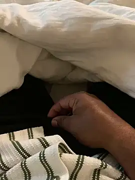 Snapshot of Honeydick7 chatting on February 24, 2025, 3:23 am Honeydick7 online show from February 24, 2025, 3:23 am