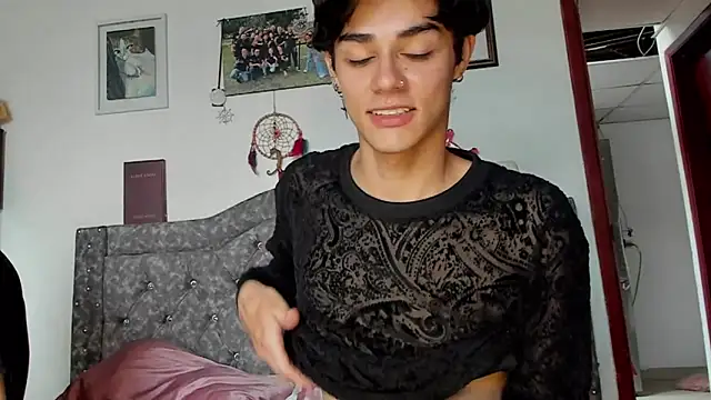 dussan online show from April 19, 2026, 7:05 pm