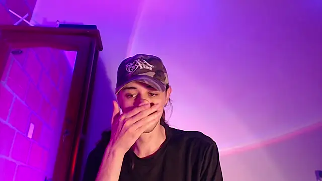 Snapshot of dussan chatting on March 22, 2025, 12:17 am dussan online show from March 22, 2025, 12:17 am