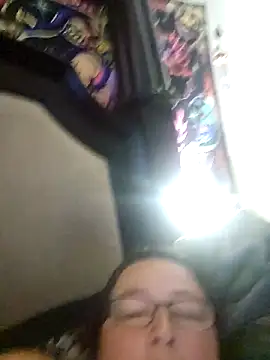 angelbaby1998 online show from April 1, 2026, 4:04 pm