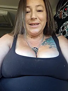 angelbaby1998 online show from October 27, 2025, 7:48 pm