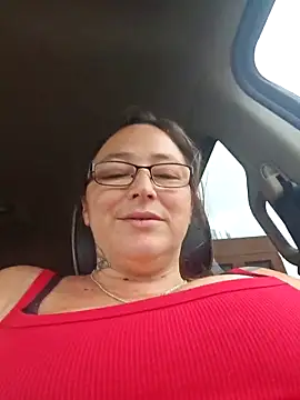 angelbaby1998 online show from April 14, 2026, 2:11 pm