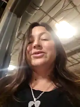 angelbaby1998 online show from December 5, 2024, 2:37 am