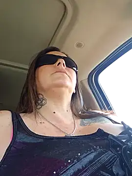 angelbaby1998 online show from March 22, 2025, 5:20 pm