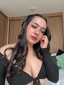 Snapshot of Nicollemays chatting on June 18, 2026, 5:07 pm Nicollemays online show from June 18, 2026, 5:07 pm