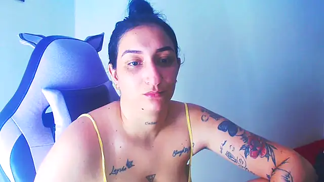 Snapshot of liz_dirty chatting on June 2, 2026, 10:21 pm liz dirty online show from June 2, 2026, 10:21 pm