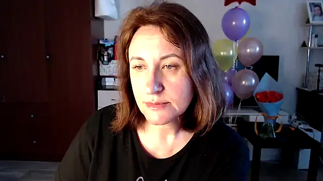 DonnaMagdalena online show from March 15, 2026, 11:28 am