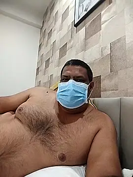 ksmani19477 online show from February 26, 2026, 5:35 pm