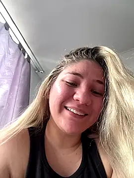 Snapshot of Celestedubois chatting on October 1, 2025, 5:39 pm Celestedubois online show from October 1, 2025, 5:39 pm