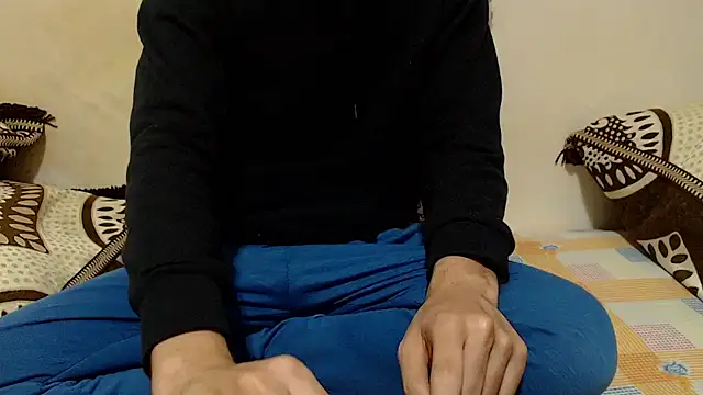 Snapshot of Alexdelarge323 chatting on November 22, 2025, 11:42 am Alexdelarge323 online show from November 22, 2025, 11:42 am