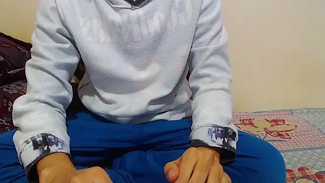 Snapshot of Alexdelarge323 chatting on March 14, 2025, 11:56 am Alexdelarge323 online show from March 14, 2025, 11:56 am