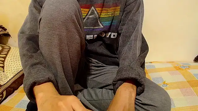 Snapshot of Alexdelarge323 chatting on November 27, 2025, 10:37 am Alexdelarge323 online show from November 27, 2025, 10:37 am