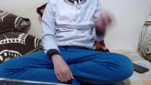 Alexdelarge323 online show from February 17, 2026, 12:13 pm