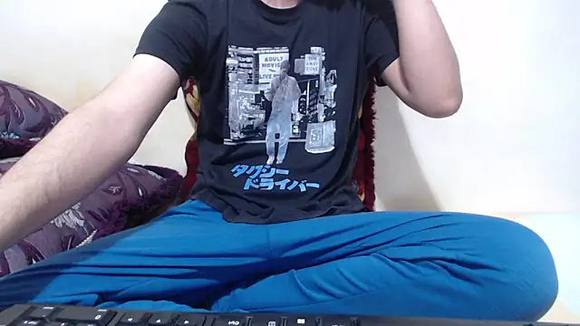 Alexdelarge323 online show from May 20, 2026, 4:37 pm