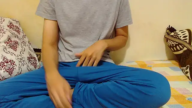 Snapshot of Alexdelarge323 chatting on September 26, 2025, 11:17 am Alexdelarge323 online show from September 26, 2025, 11:17 am