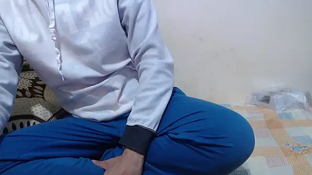 Alexdelarge323 online show from February 7, 2026, 10:45 am