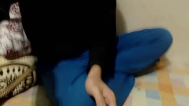 Snapshot of Alexdelarge323 chatting on November 20, 2025, 4:29 pm Alexdelarge323 online show from November 20, 2025, 4:29 pm