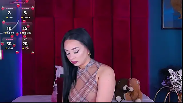 MadyLuxxx online show from April 18, 2026, 7:07 pm