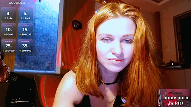 Snapshot of Cassie_Wild chatting on October 5, 2025, 1:35 pm Cassie Wild online show from October 5, 2025, 1:35 pm