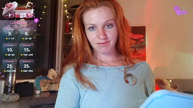 Snapshot of Cassie_Wild chatting on June 19, 2026, 12:11 pm Cassie Wild online show from June 19, 2026, 12:11 pm