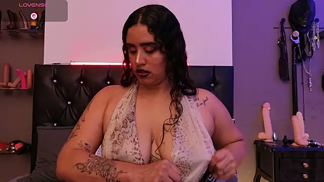 MariaGaitan online show from February 9, 2026, 7:12 pm