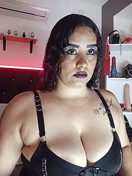 MariaGaitan online show from April 22, 2026, 5:09 pm