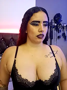 MariaGaitan online show from December 4, 2025, 7:02 pm