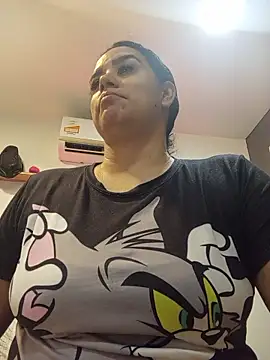 MariaGaitan online show from April 10, 2026, 5:09 pm