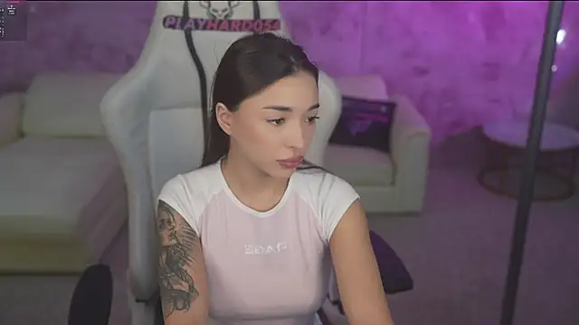 Jasmine Flow online show from March 5, 2026, 8:33 am