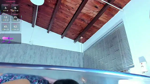 naomidibello online show from March 25, 2026, 7:13 pm