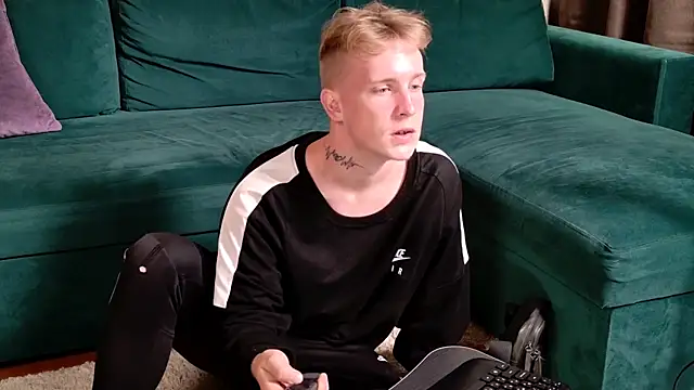 AlexxSweet online show from June 14, 2026, 7:53 am