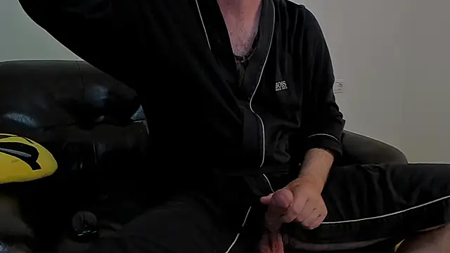 Snapshot of KingMalcom chatting on June 12, 2026, 9:51 am KingMalcom online show from June 12, 2026, 9:51 am