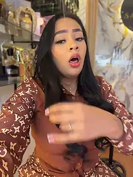 Snapshot of Luisa_Fernandaa chatting on July 23, 2026, 10:17 pm Luisa Fernandaa online show from July 23, 2026, 10:17 pm