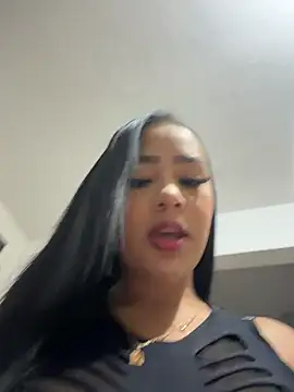 Snapshot of Luisa_Fernandaa chatting on May 14, 2026, 2:41 am Luisa Fernandaa online show from May 14, 2026, 2:41 am