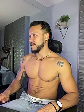 ARON TAYLER01 online show from December 23, 2025, 10:25 am