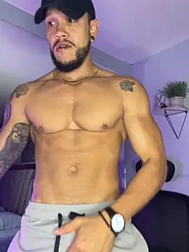 ARON TAYLER01 online show from October 30, 2025, 10:35 am