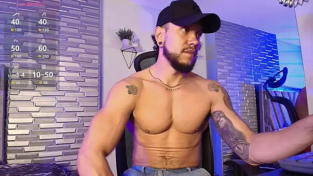 ARON TAYLER01 online show from March 25, 2026, 10:25 am