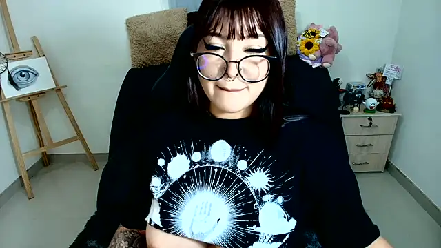 Snapshot of SweetIsabella_x chatting on June 7, 2026, 5:12 am SweetIsabella x online show from June 7, 2026, 5:12 am