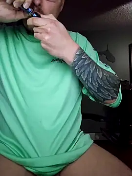 Snapshot of MrBiggBallz chatting on February 4, 2025, 10:45 pm MrBiggBallz online show from February 4, 2025, 10:45 pm