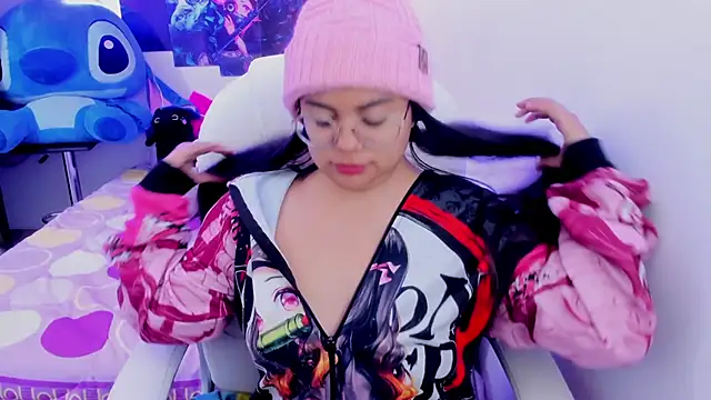 Snapshot of esmeralda112 chatting on March 1, 2025, 5:05 pm esmeralda112 online show from March 1, 2025, 5:05 pm