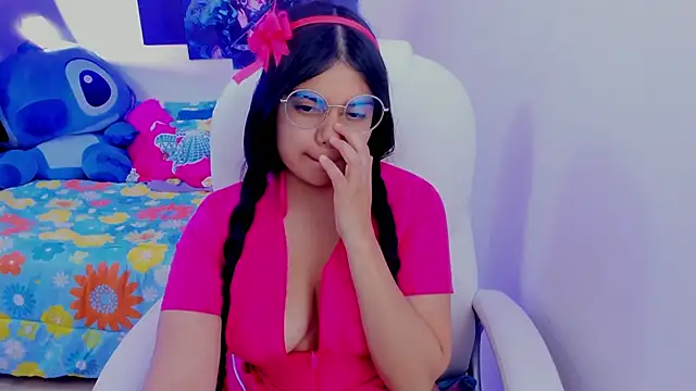 Snapshot of esmeralda112 chatting on February 25, 2025, 1:20 am esmeralda112 online show from February 25, 2025, 1:20 am