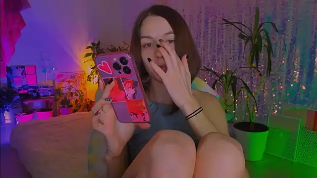 poli   online show from January 13, 2026, 4:11 pm