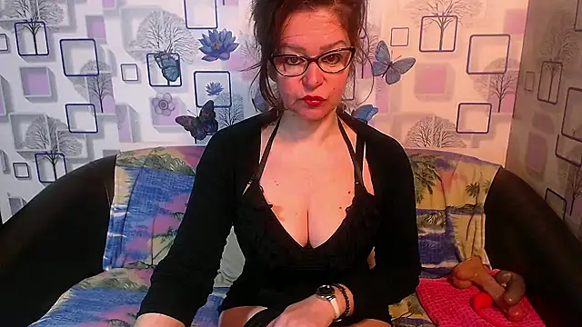 milfsexy online show from March 3, 2026, 6:42 am